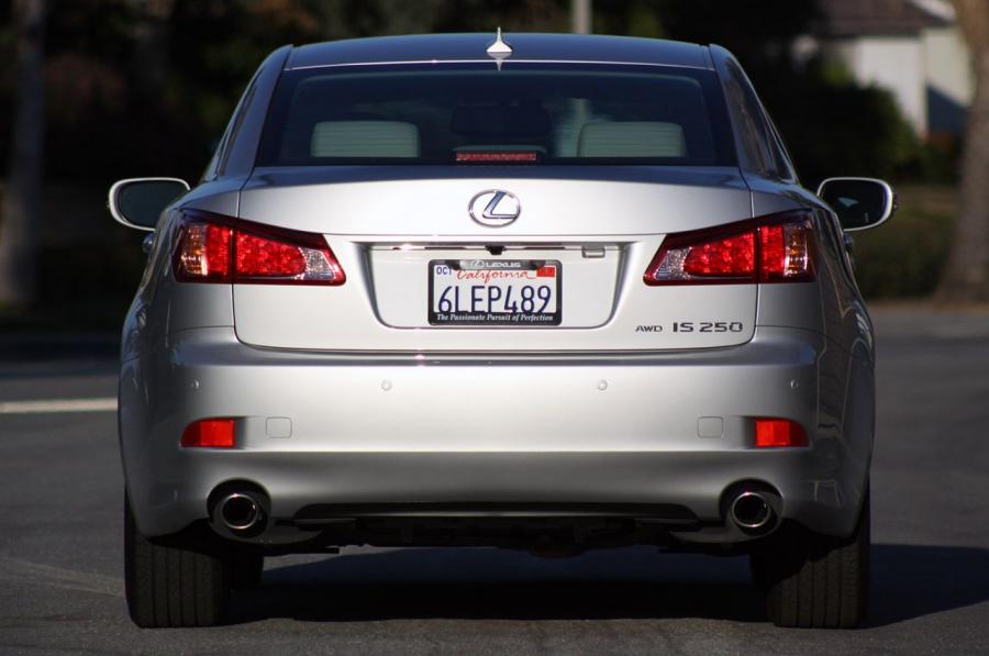  Lexus IS250 AWD 2011 года  (фото 5 из 43)